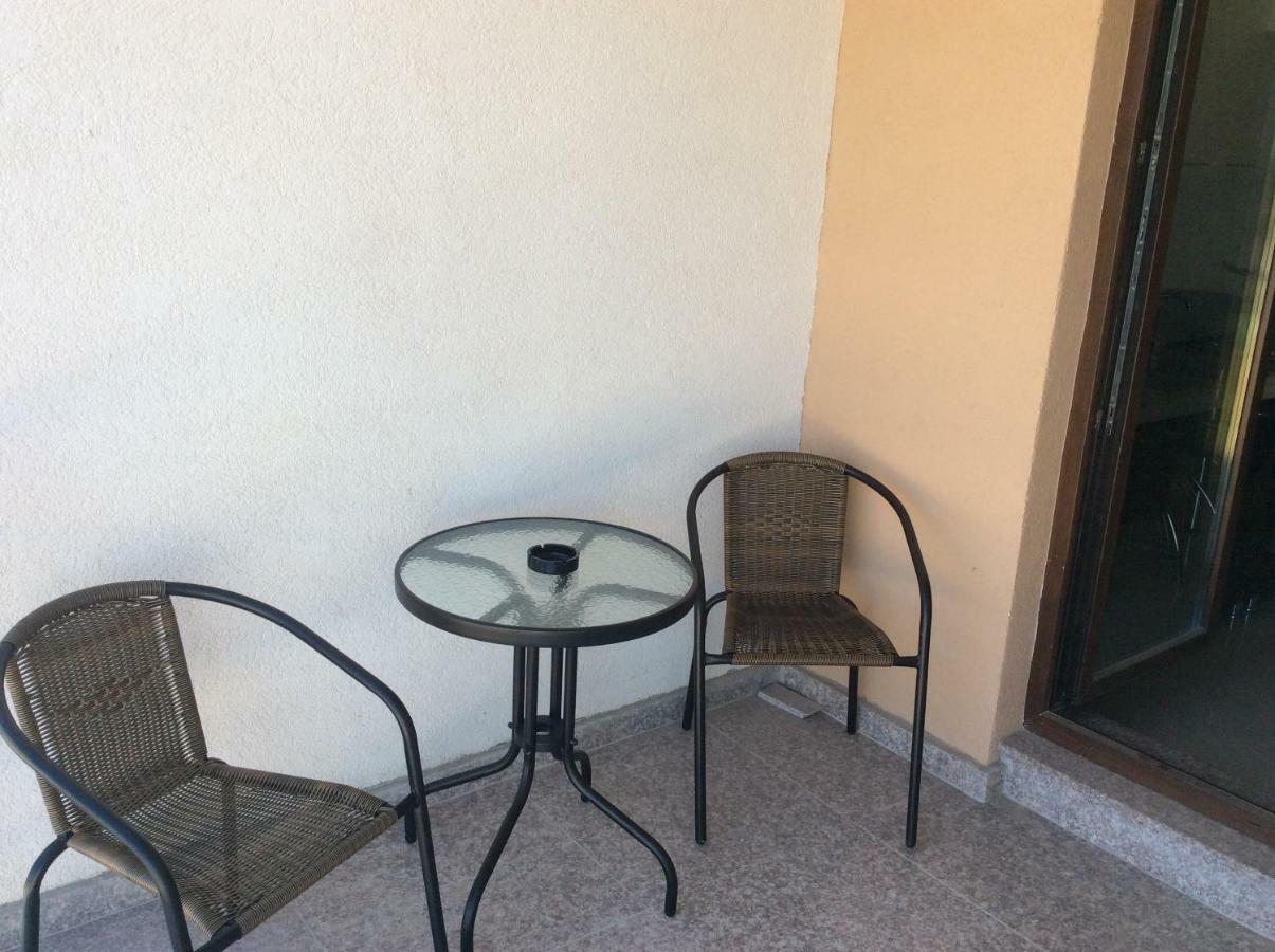 Bluewaves Apartment Mamaia Nord Năvodari Buitenkant foto